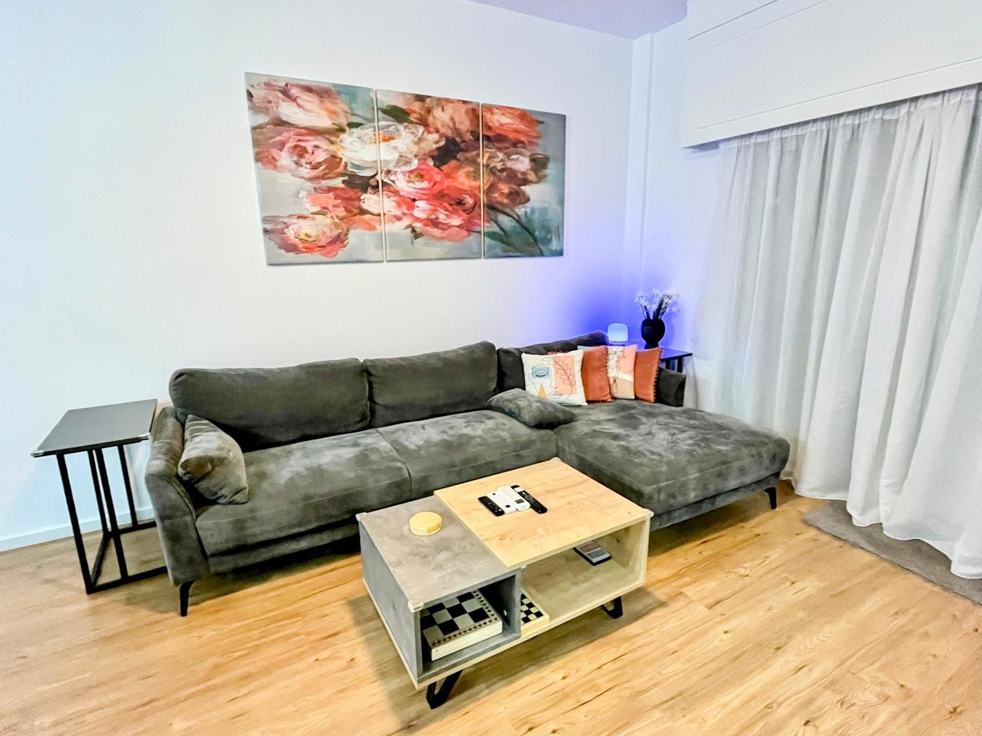 Modern Apartment Near Mckenzie Beach Larnaca Exterior photo